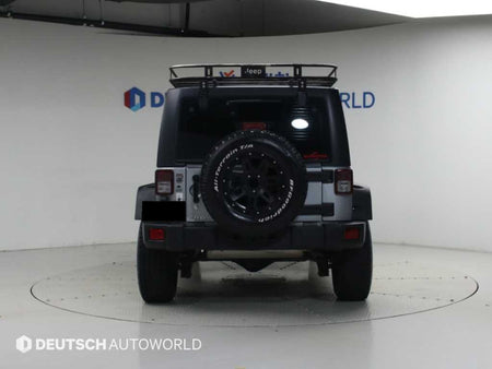 Jeep Wrangler — photo 04