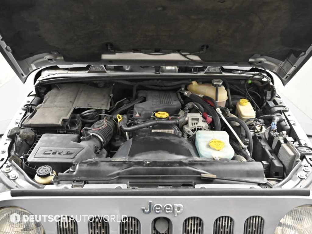 Jeep Wrangler — photo 06