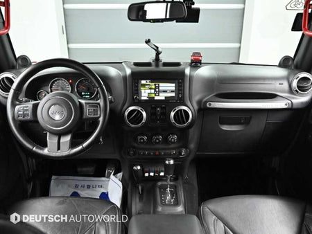 Jeep Wrangler — photo 07
