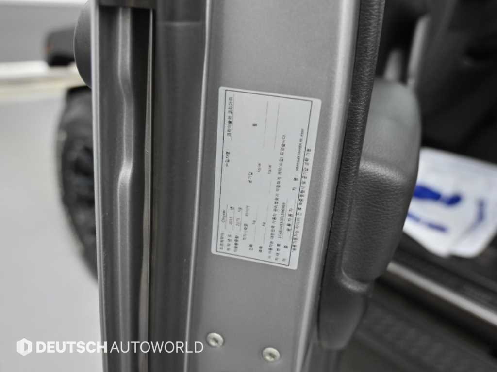 Jeep Wrangler — photo 20