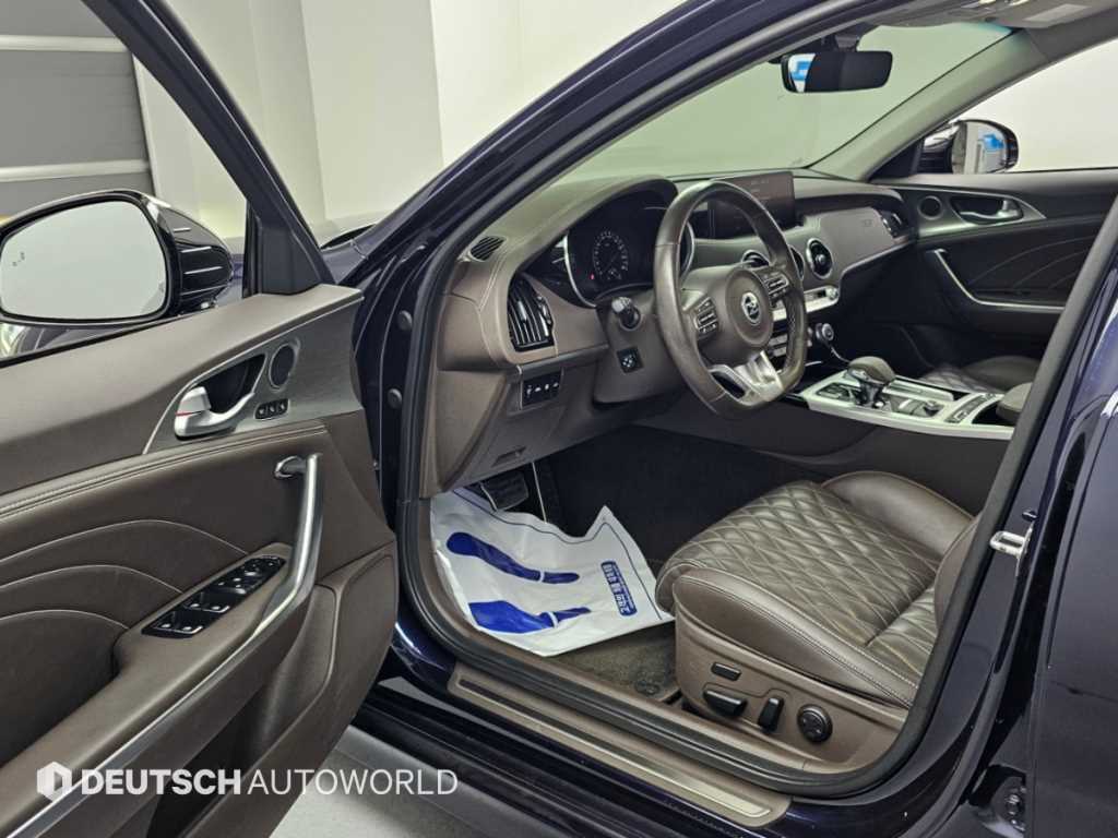 Kia Stinger — photo 11