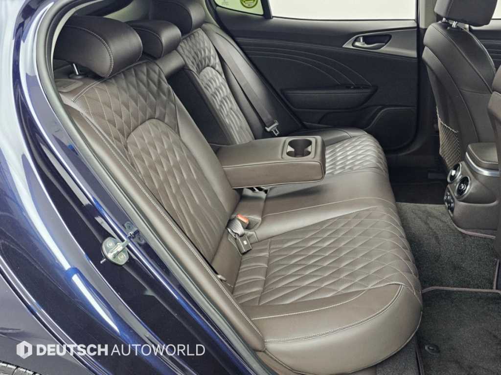 Kia Stinger — photo 12