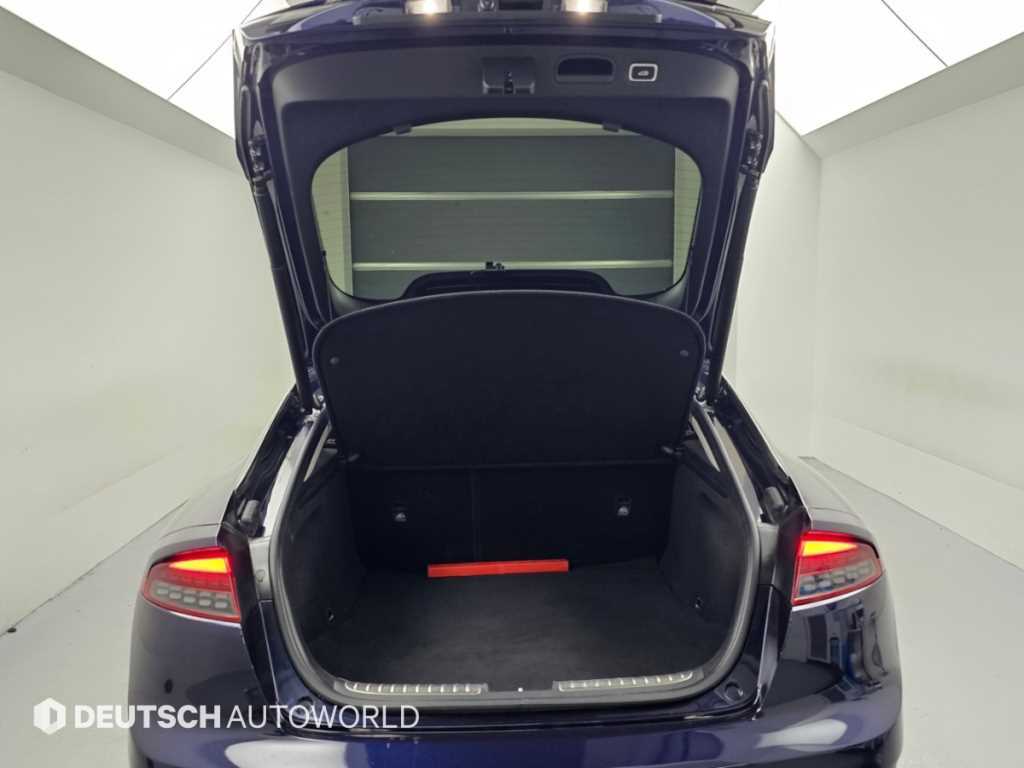 Kia Stinger — photo 19