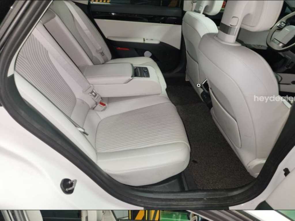 Hyundai Grandeur — photo 11
