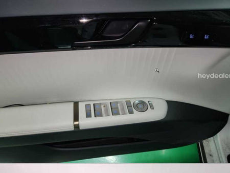 Hyundai Grandeur — photo 18