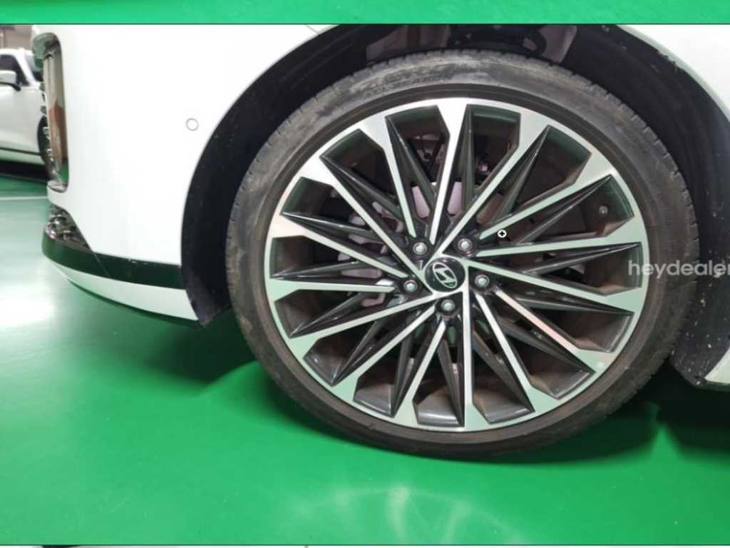 Hyundai Grandeur — photo 19