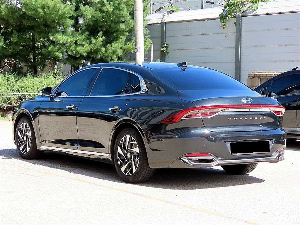 Hyundai Grandeur — photo 03