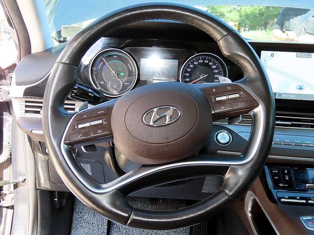 Hyundai Grandeur — photo 08
