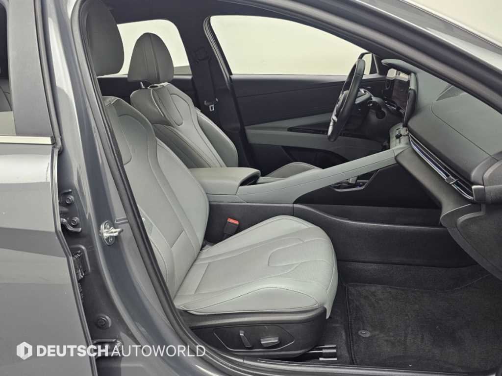 Hyundai Avante — photo 10