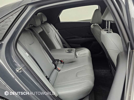 Hyundai Avante — photo 12