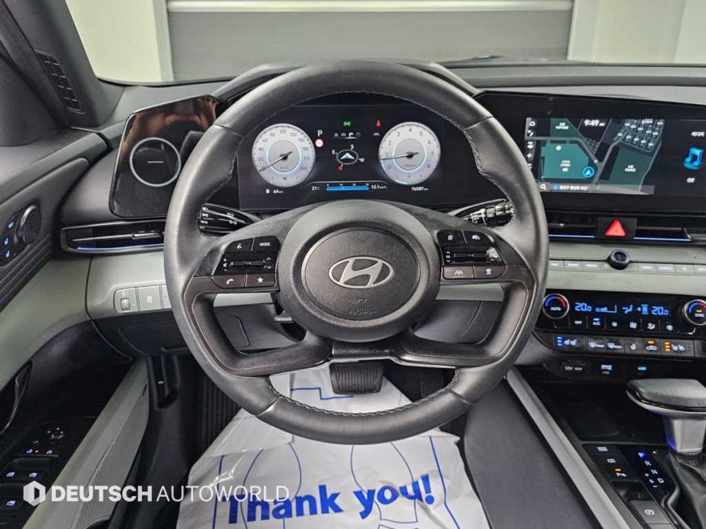 Hyundai Avante — photo 13