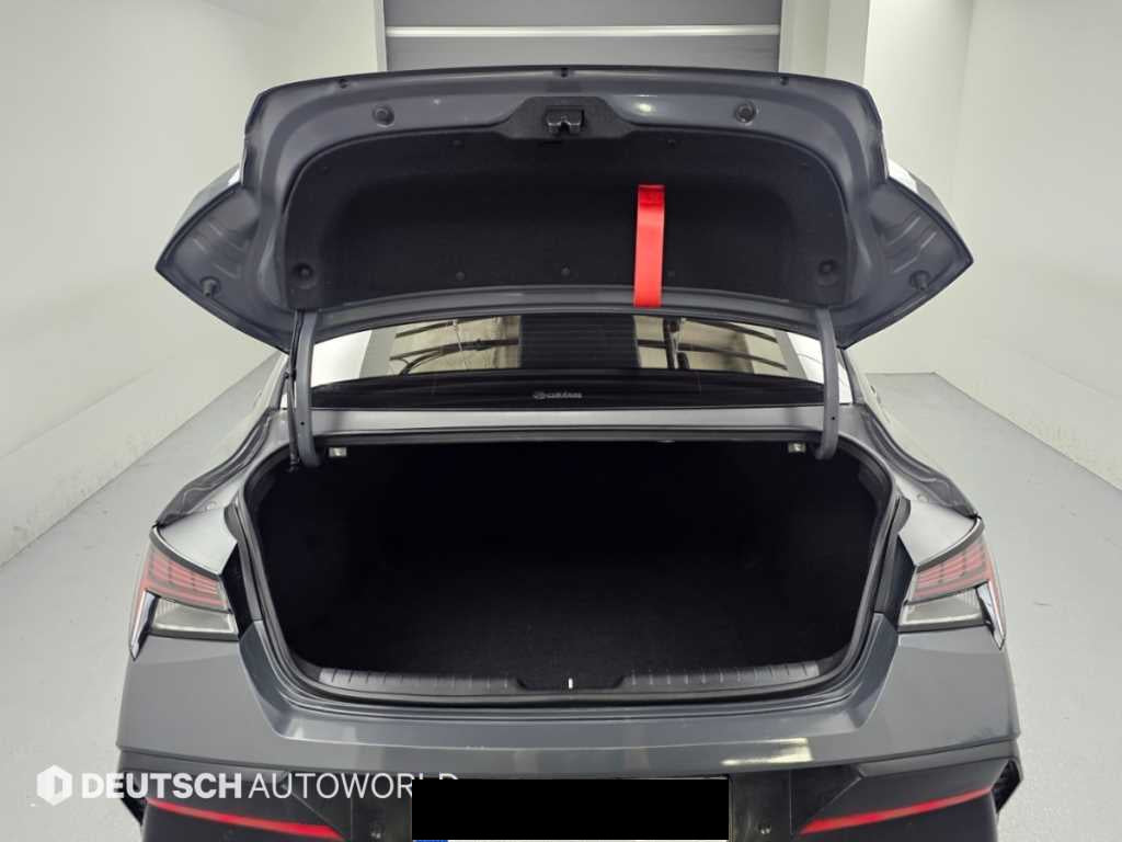 Hyundai Avante — photo 19