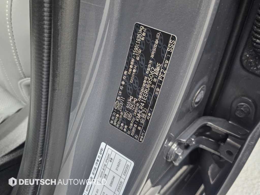Hyundai Avante — photo 20