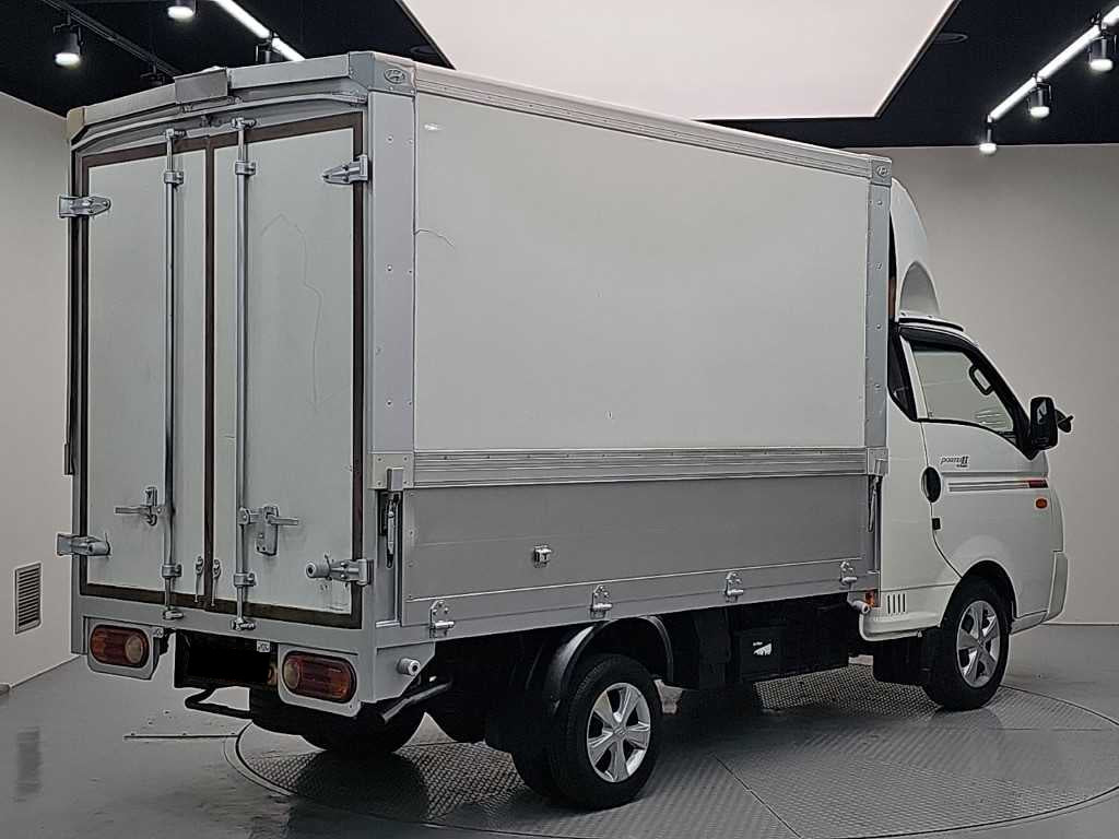Hyundai Porter II — photo 04