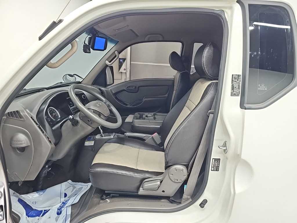 Hyundai Porter II — photo 11