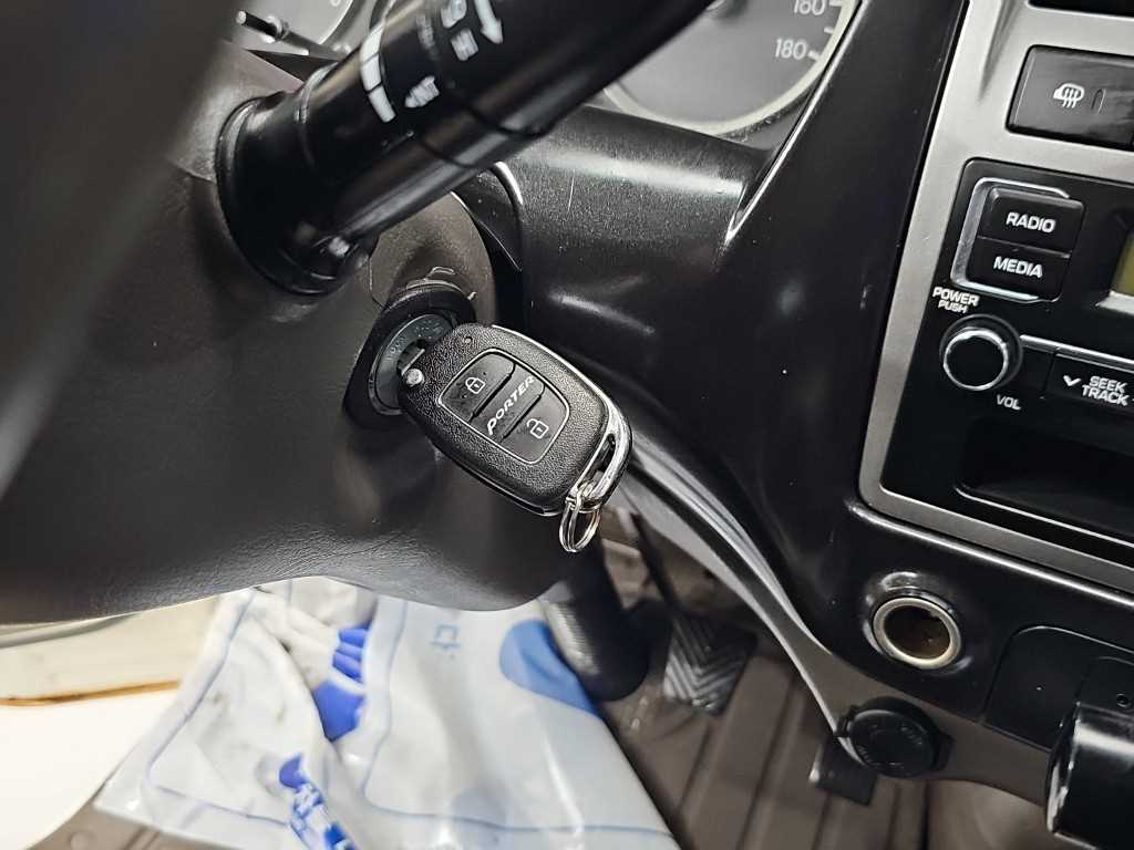 Hyundai Porter II — photo 13