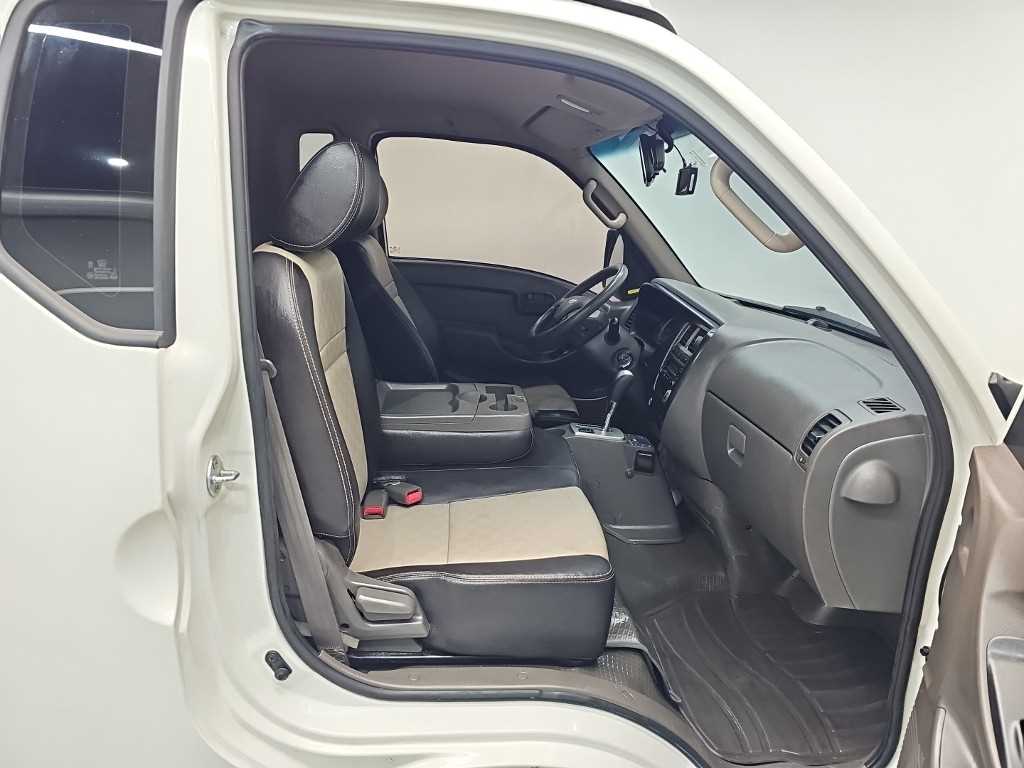 Hyundai Porter II — photo 16