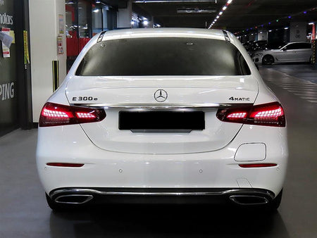 Mercedes-Benz E-Class — photo 05