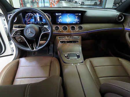 Mercedes-Benz E-Class — photo 10