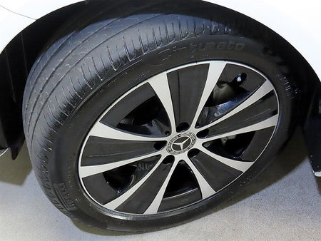 Mercedes-Benz E-Class — photo 20
