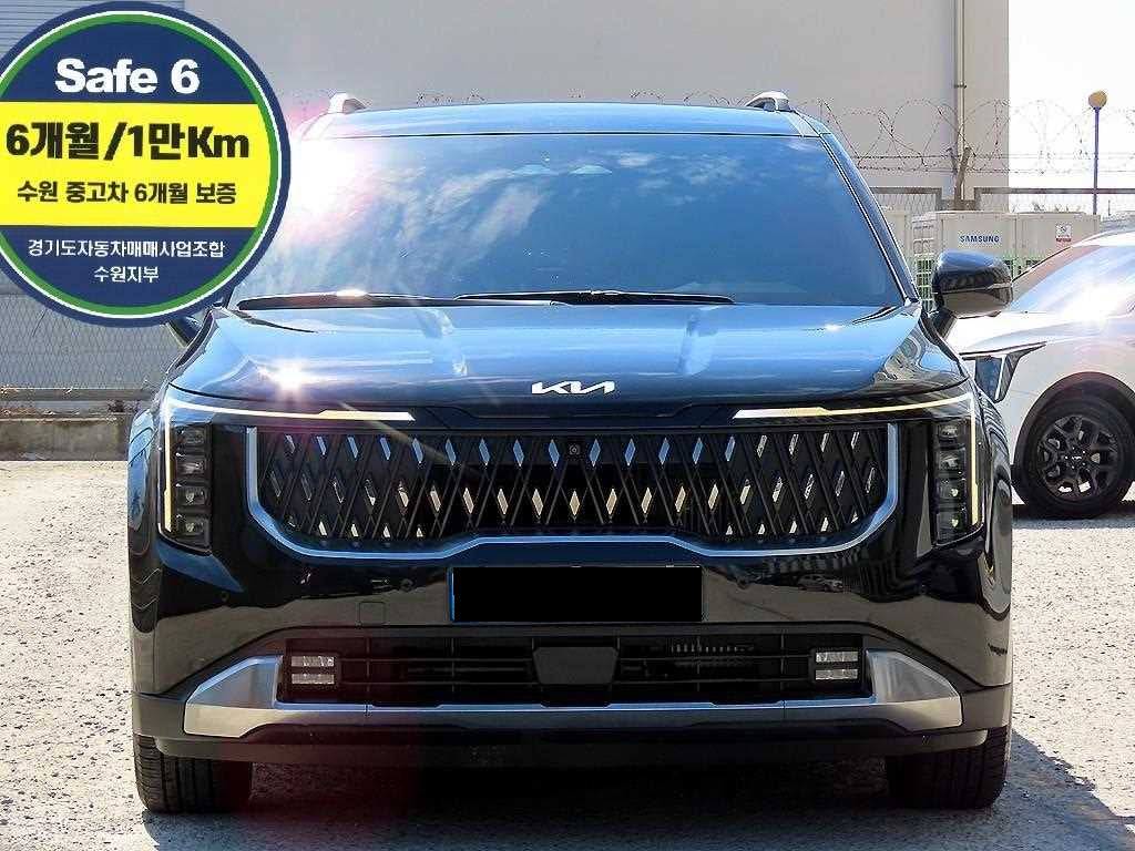 Kia Carnival — photo 01