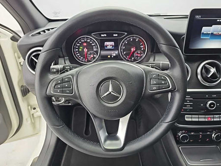 Mercedes-Benz A-Class — photo 08