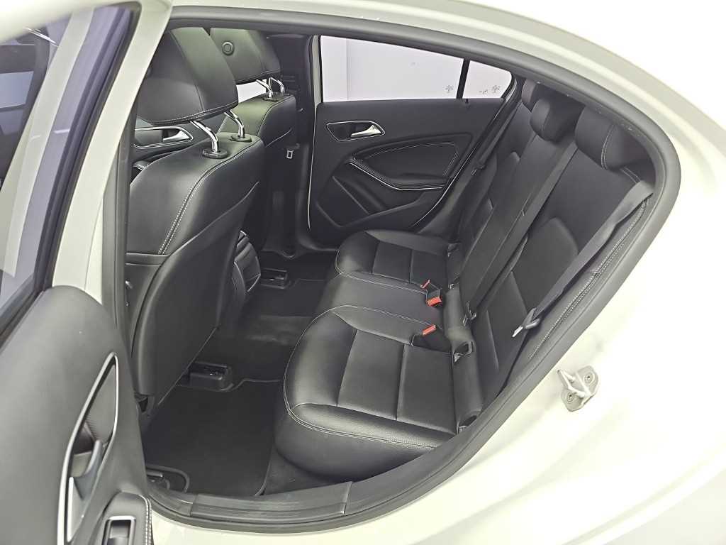 Mercedes-Benz A-Class — photo 11