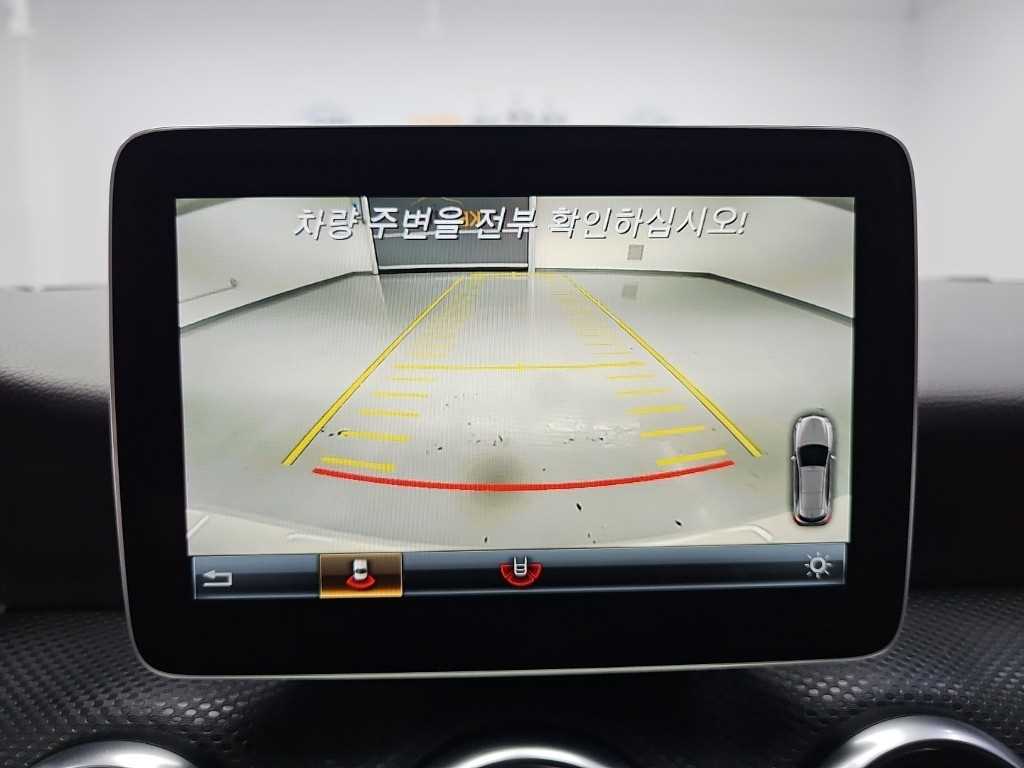 Mercedes-Benz A-Class — photo 14