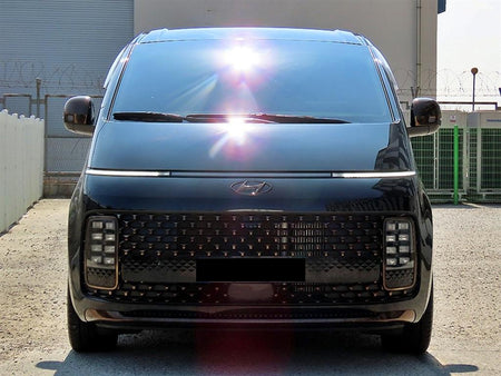 Hyundai Staria — photo 01