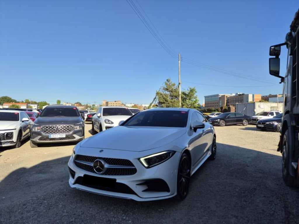 Mercedes-Benz CLS-Class — photo 01