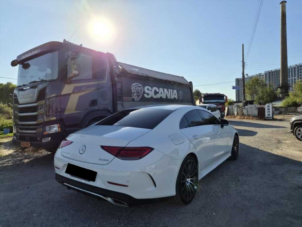 Mercedes-Benz CLS-Class — photo 04