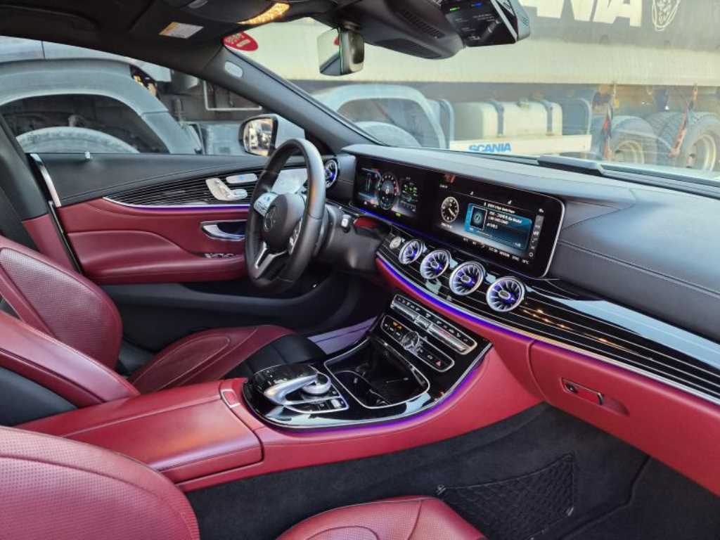 Mercedes-Benz CLS-Class — photo 08
