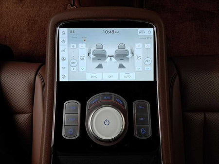Genesis G90 — photo 16