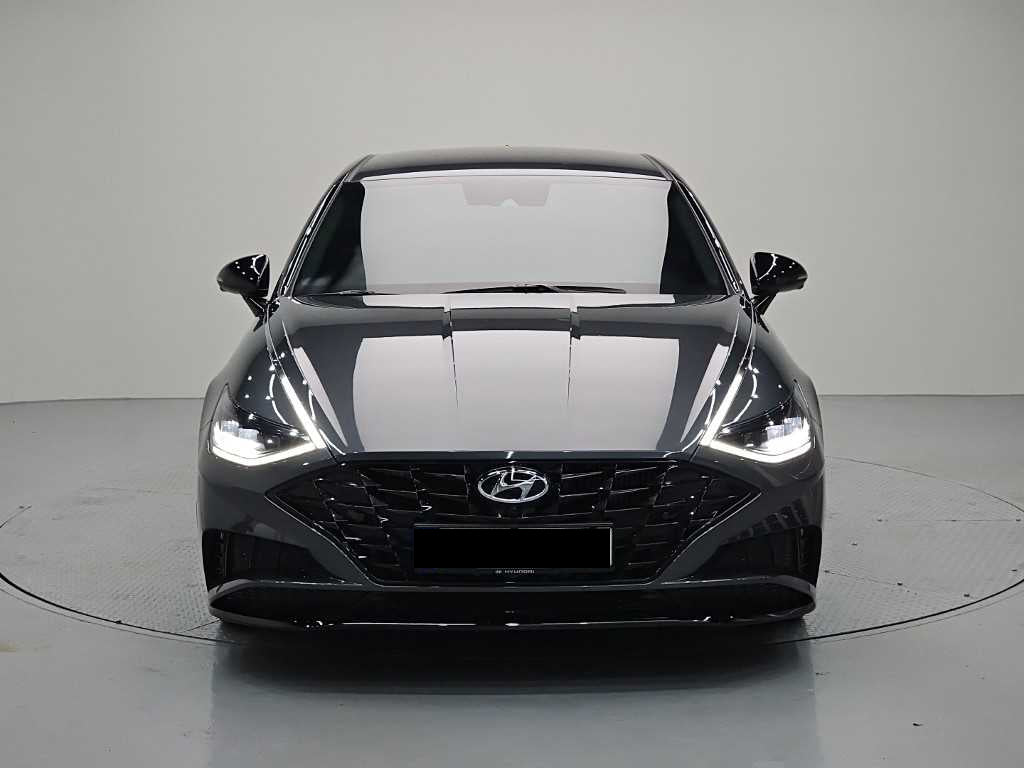 Hyundai Sonata — photo 02