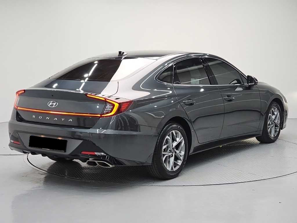 Hyundai Sonata — photo 04