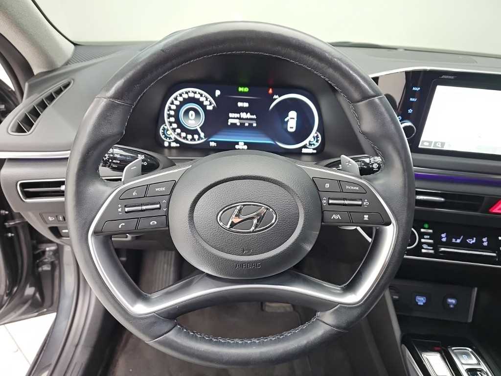 Hyundai Sonata — photo 09