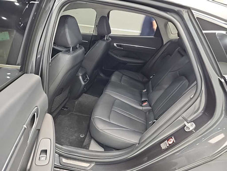 Hyundai Sonata — photo 12