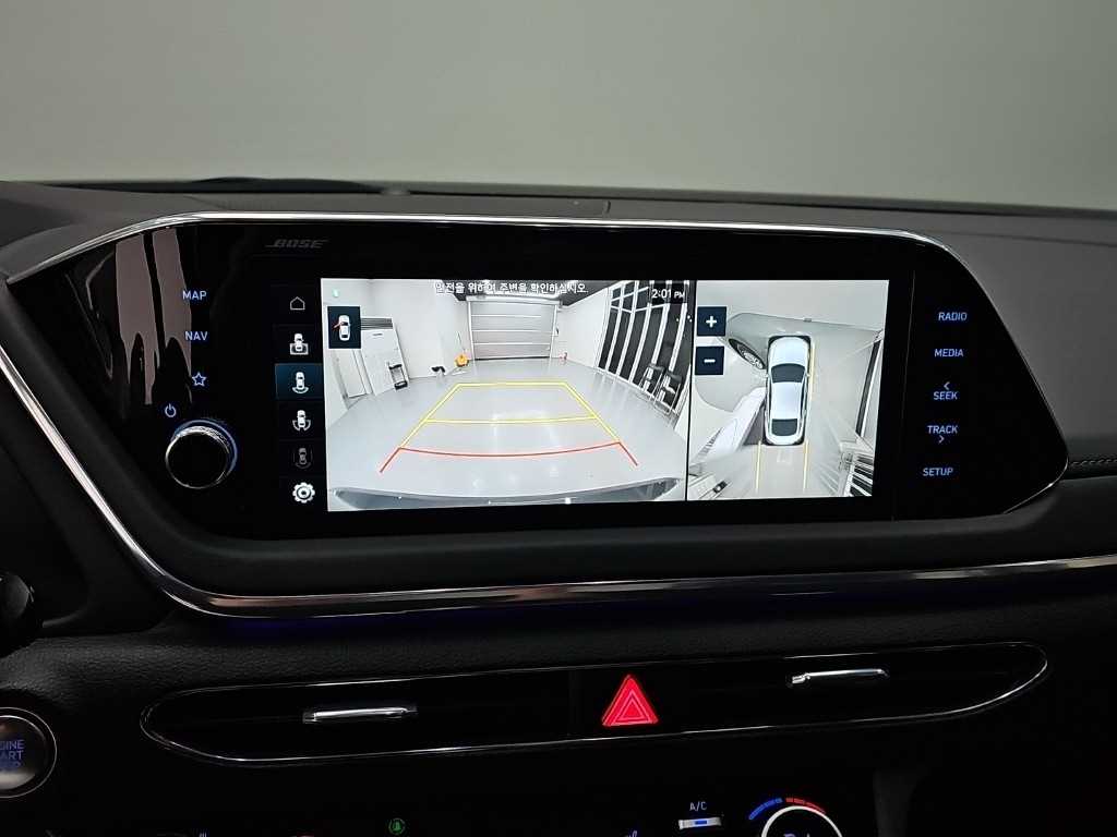Hyundai Sonata — photo 14