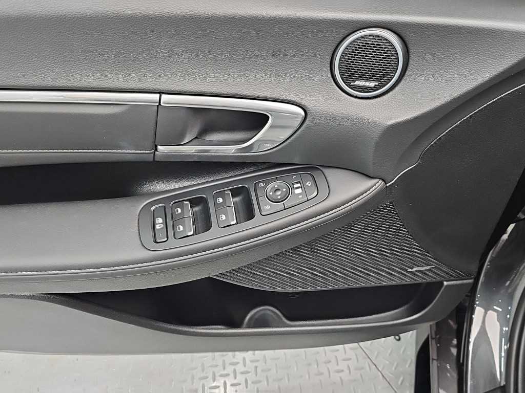 Hyundai Sonata — photo 15