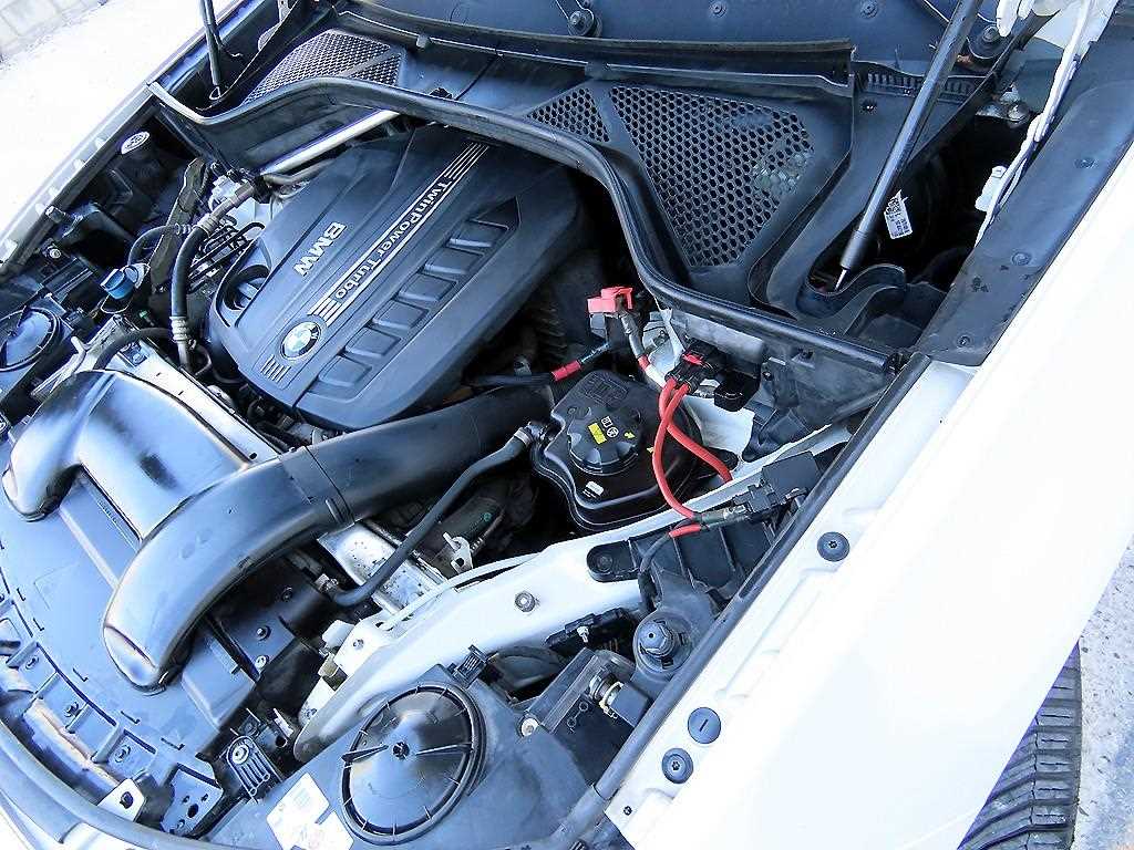 BMW X5 — photo 19