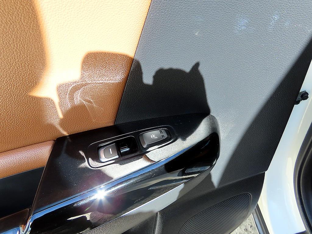 Kia Sportage — photo 14