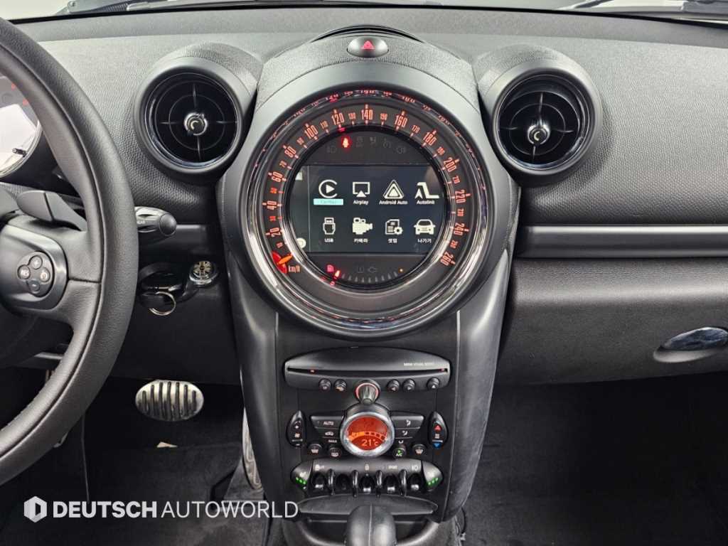Mini Countryman — photo 14