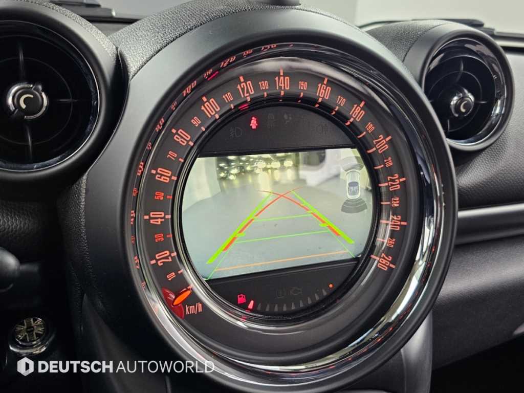 Mini Countryman — photo 15