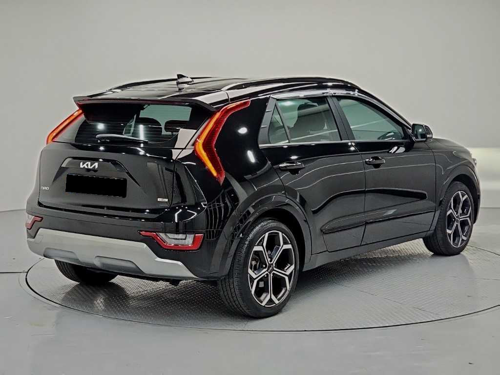 Kia Niro — photo 04