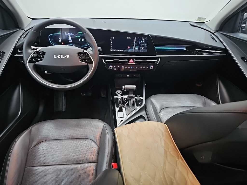 Kia Niro — photo 07