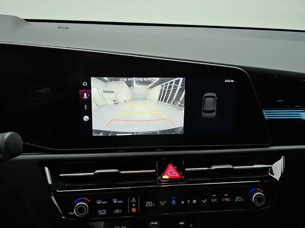 Kia Niro — photo 15