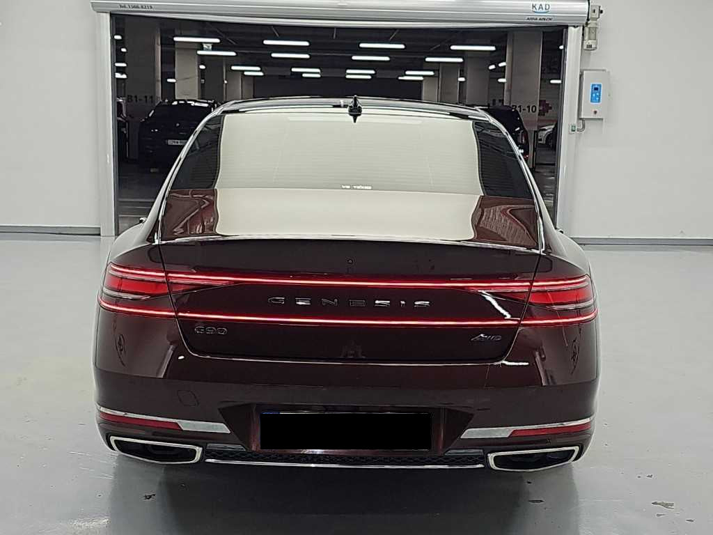 Genesis G90 — photo 03