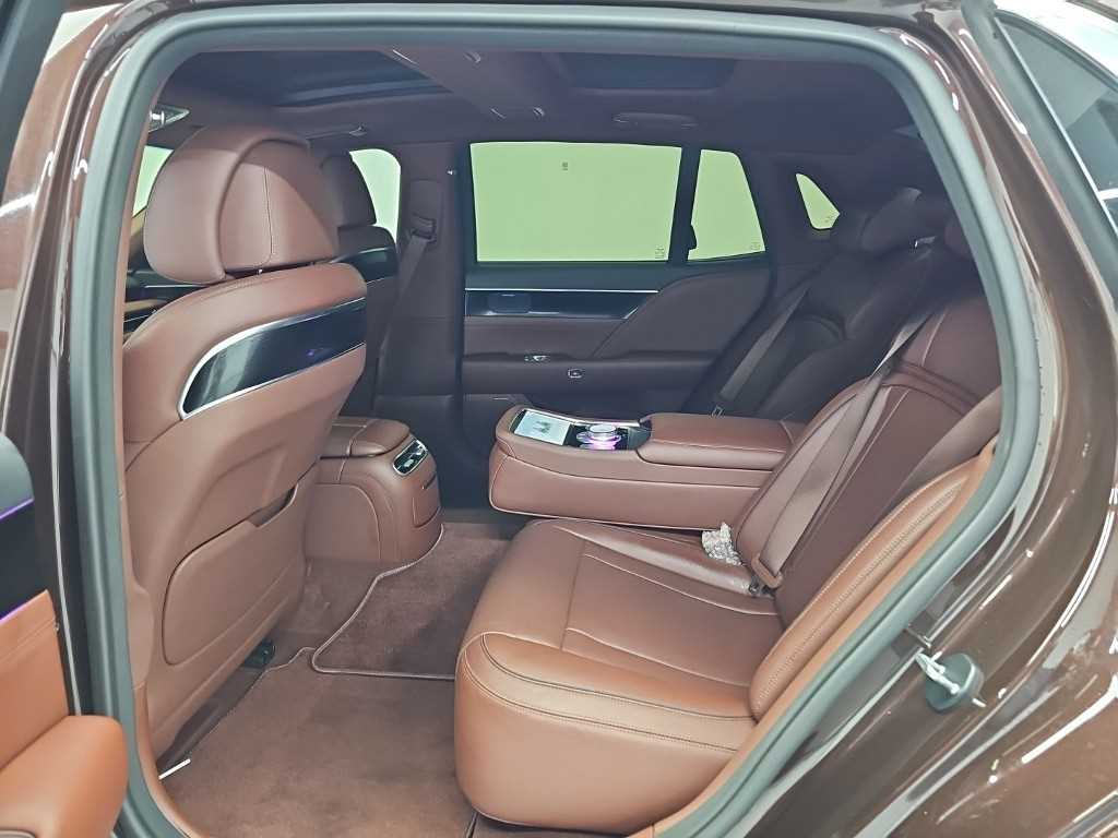 Genesis G90 — photo 12