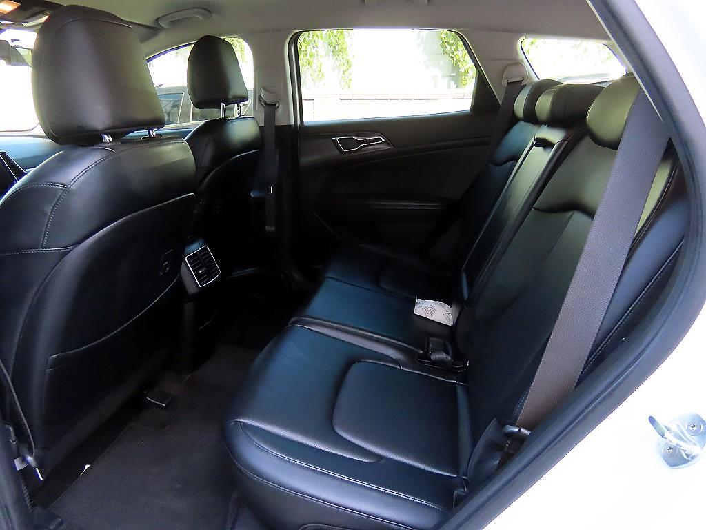 Kia Sportage — photo 06