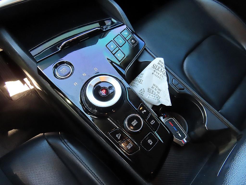 Kia Sportage — photo 10